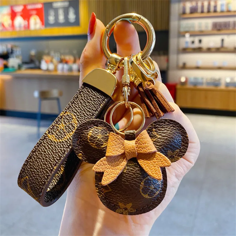 

Fashion Letter Printing Keychain Designer Butterfly Diamond Keychain PU Leather Animal Car Keychain Mickey Mouse Pattern