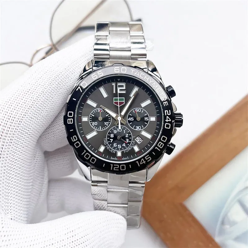 

Designer Men watch business fashion Reloj de lujo stainless steel multi-function quartz watches sports casual military Orologio di lusso Montre luxe