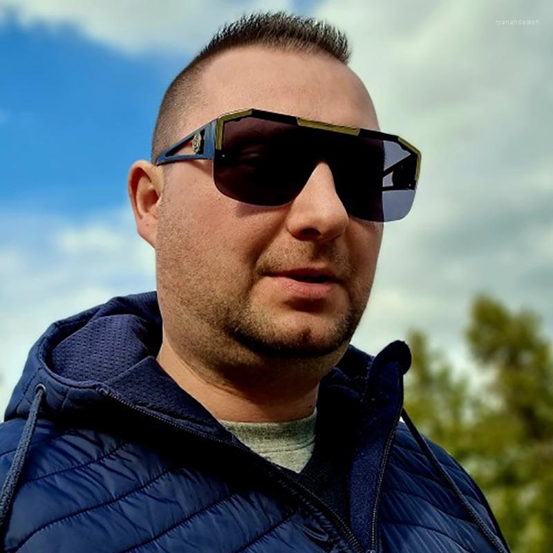 

Sunglasses 2023 Punk Square Oversized Y2K Men Rivet Goggle One Piece Vintage Sun Glasses For Mens Brand Designer UV400