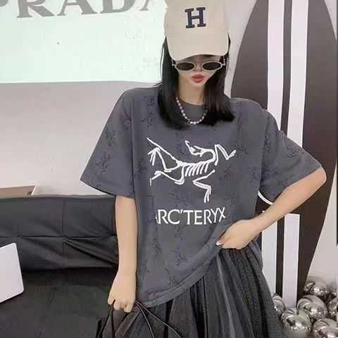 

Designer Fashion Clothing ARC TERYXES Tees Tshirt Archaeopteryx Printing Leisure Breathable Womens Short Sleeve Tshirt Summer Round Neck Simple Bottom Half Sleev, White