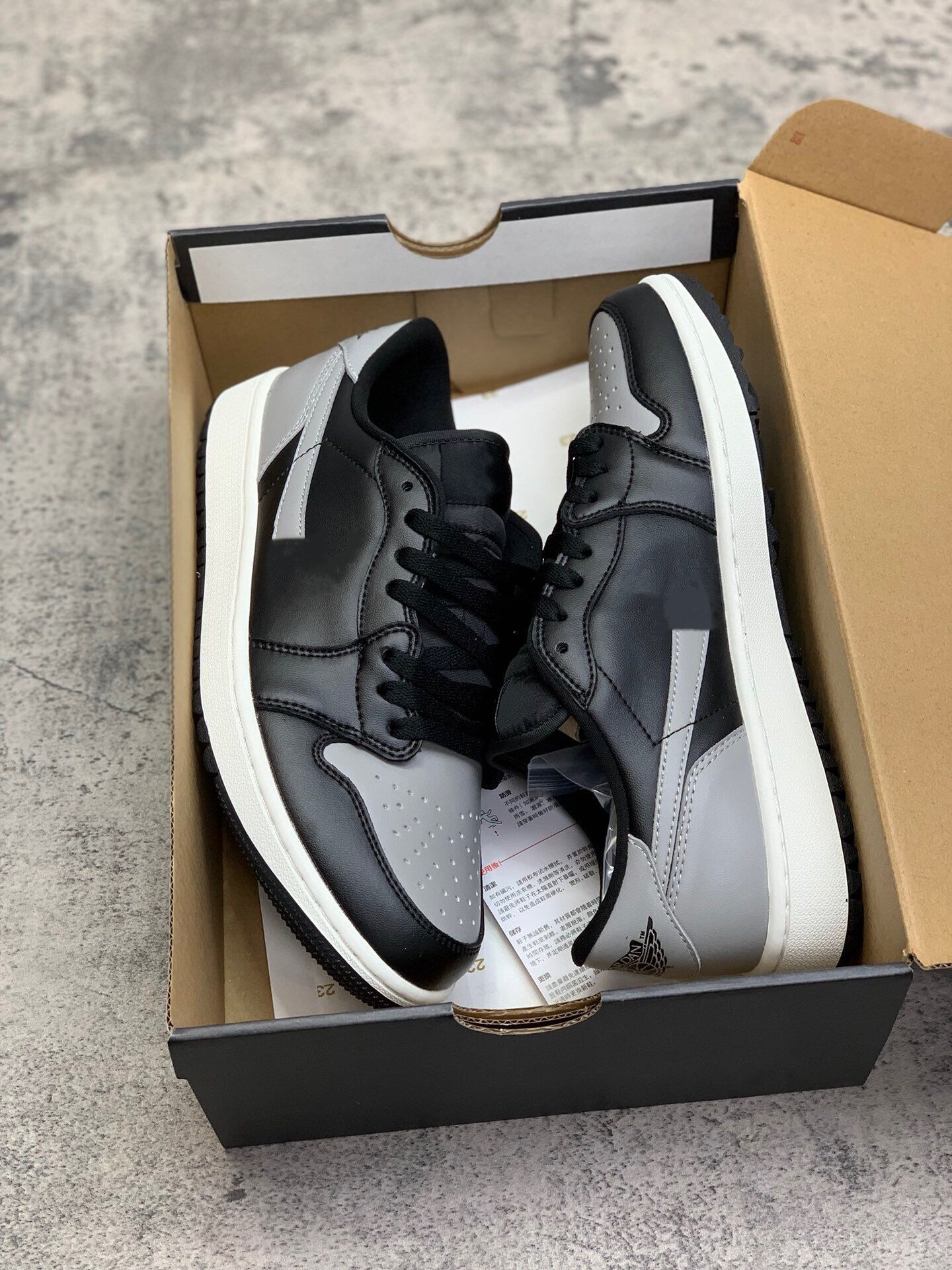 

top quality Casual Shoes Top Quality 1s Basketball Men Women Jumpman 1 Golf Low Shadow Black Sail Medium Grey 2023 Latest Lifestyle Outdoor-Indoor Designer Sneakers