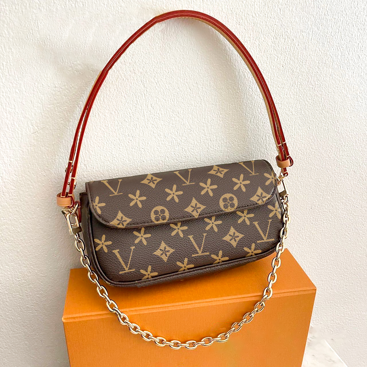 

M81911 M82210 wallet on chain ivy bag women fashion handbag men designer white shoulder flap envelope bag Luxury Genuine leather crossbody clutch tote baguette bags, Black embossed