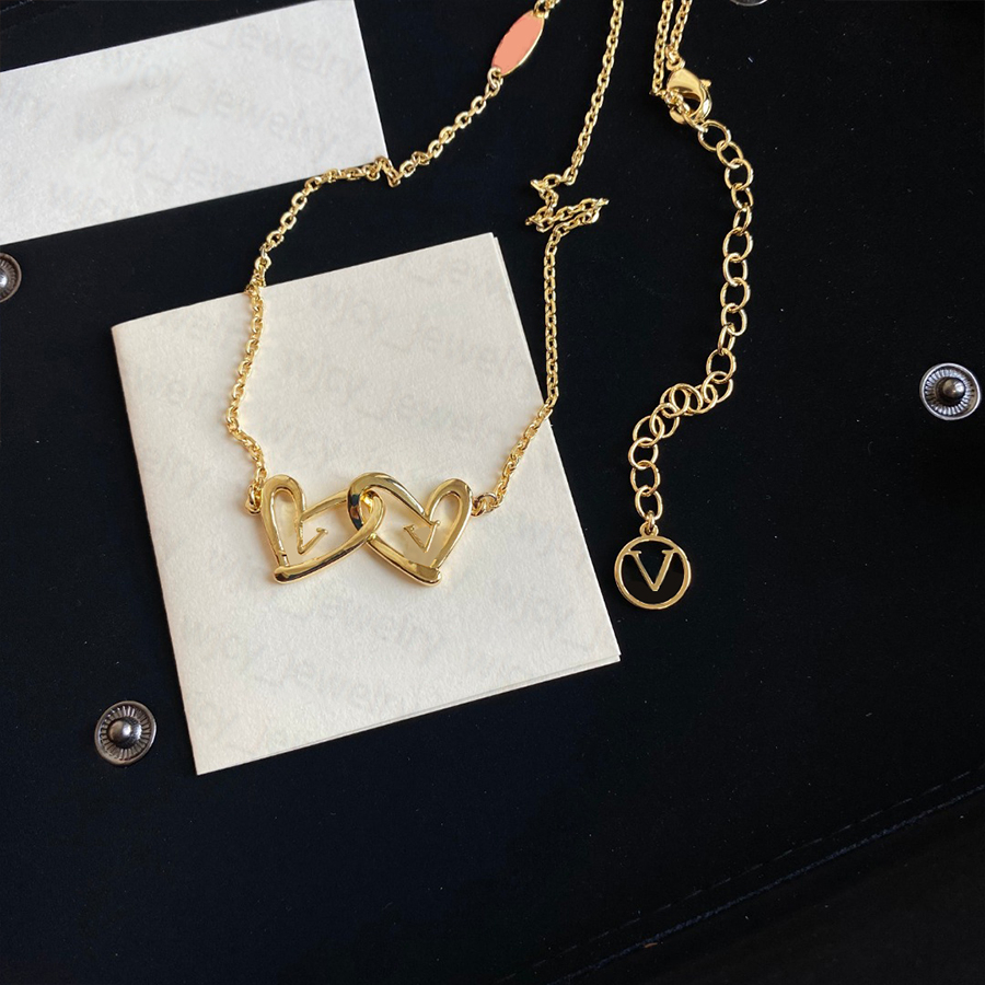 Designer Necklaces Women's Pendant Heart Necklace Earring Bracelet suit Wedding Personality Gold Letters Design Gift Party-image-866641401