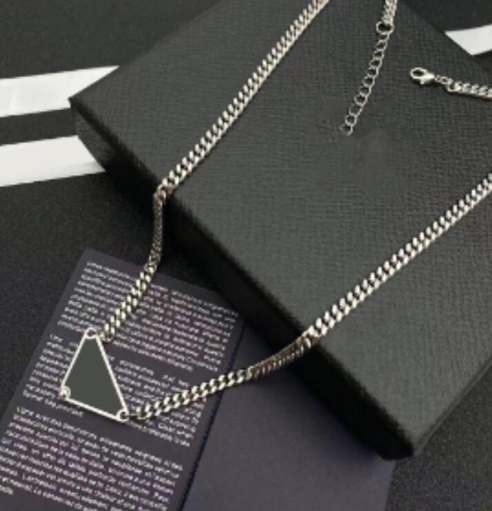 

Luxurys Sale Pendant Necklaces Fashion for Man Woman Necklace with Inverted Triangle Designers brand Jewelry mens womens Highly Quality