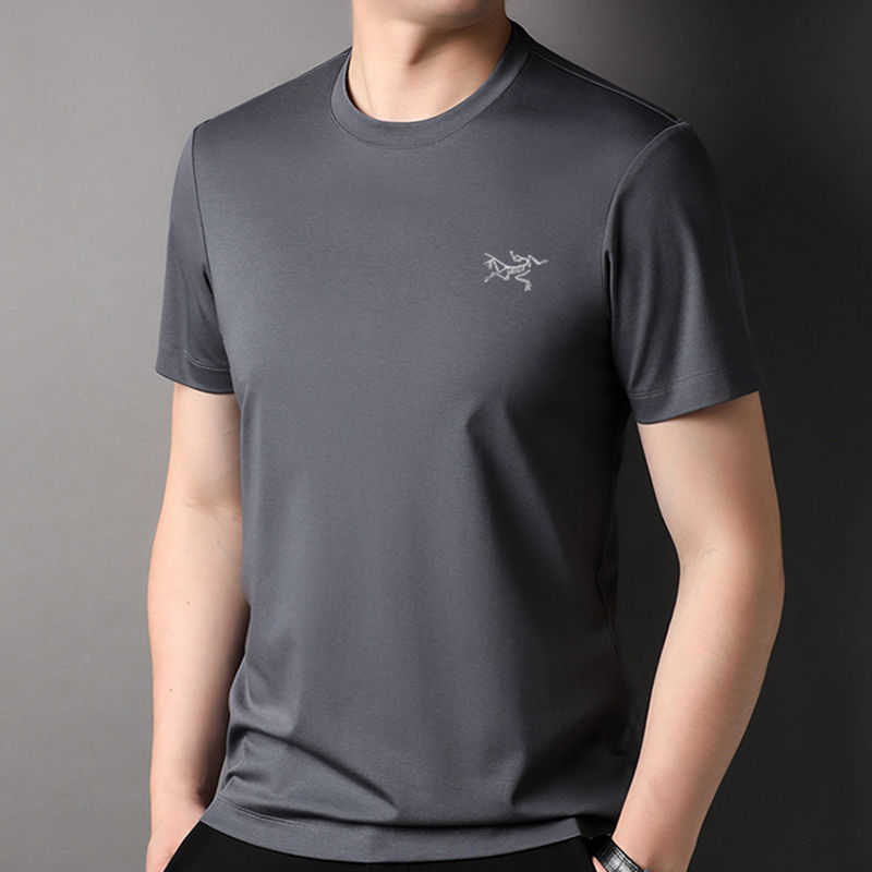 

Designer Fashion Clothing ARC TERYXES Tees Tshirt New Embroidered Archaeopteryx Loose Short Sleeve Tshirt Quick Dried Round Neck Premium Ice Silk Half Sleeve Tshir, White