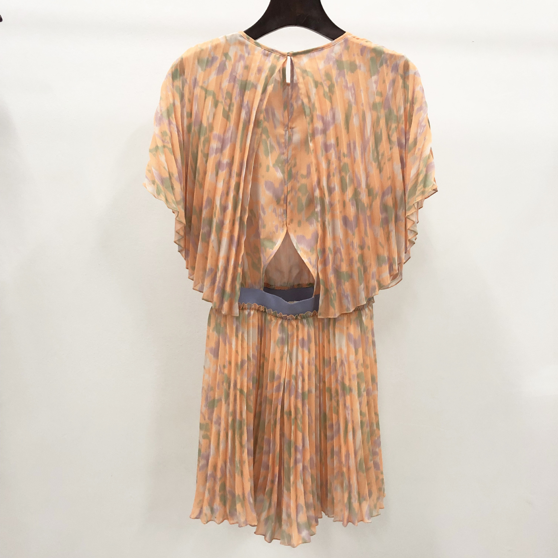 Robes décontractées M-aje Barboteuses à manches volantées à fleurs à jambes larges Fit Barboteuses plissées pour femmes