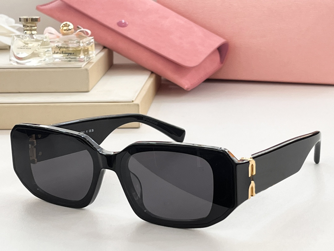 

Sunglasses For Women Designers 04W Style Anti-Ultraviolet Retro Plate Full Frame Glasses Random Box