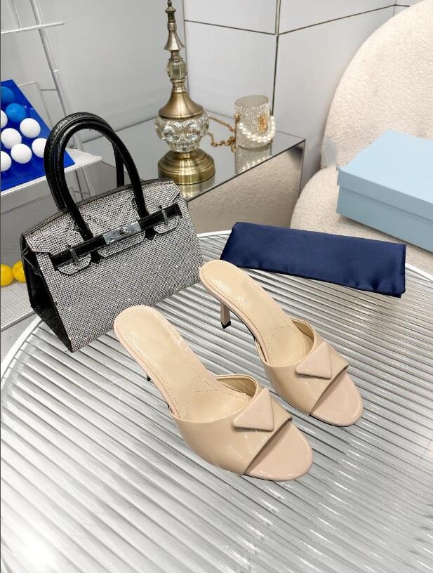 

2023 fashion high-heeled shoes skateboard shoes women's slippers original single boxed best-selling brand-name women's beach flip-flops top quality ERU 36-42