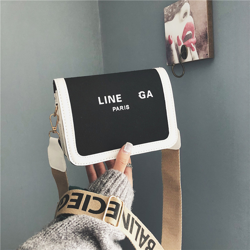 

Fashion Niche Design Small Square Bags Summer Letters Wide Strap Shoulder Messenger Bags Women Purse and Handbags Female Bag, White