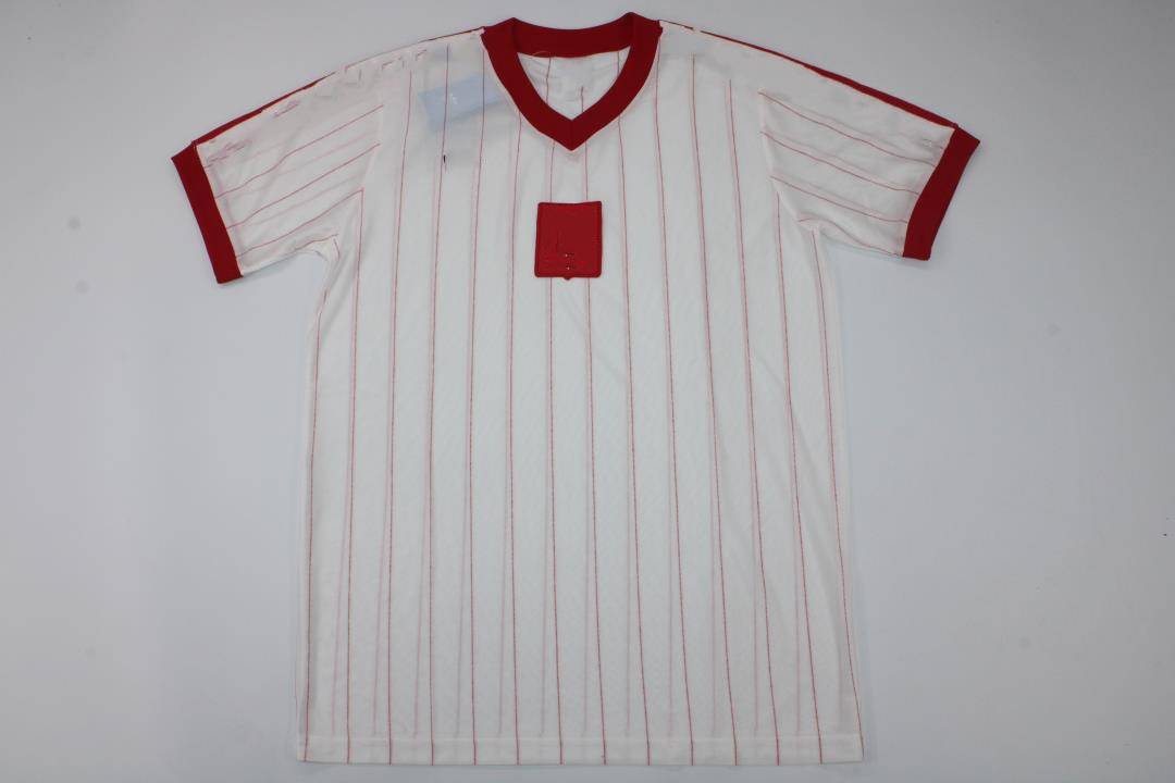 

1982 Poland Soccer jersey BONIEK Retro Version Home Football Shirts National Team Short Sleeve Uniforms