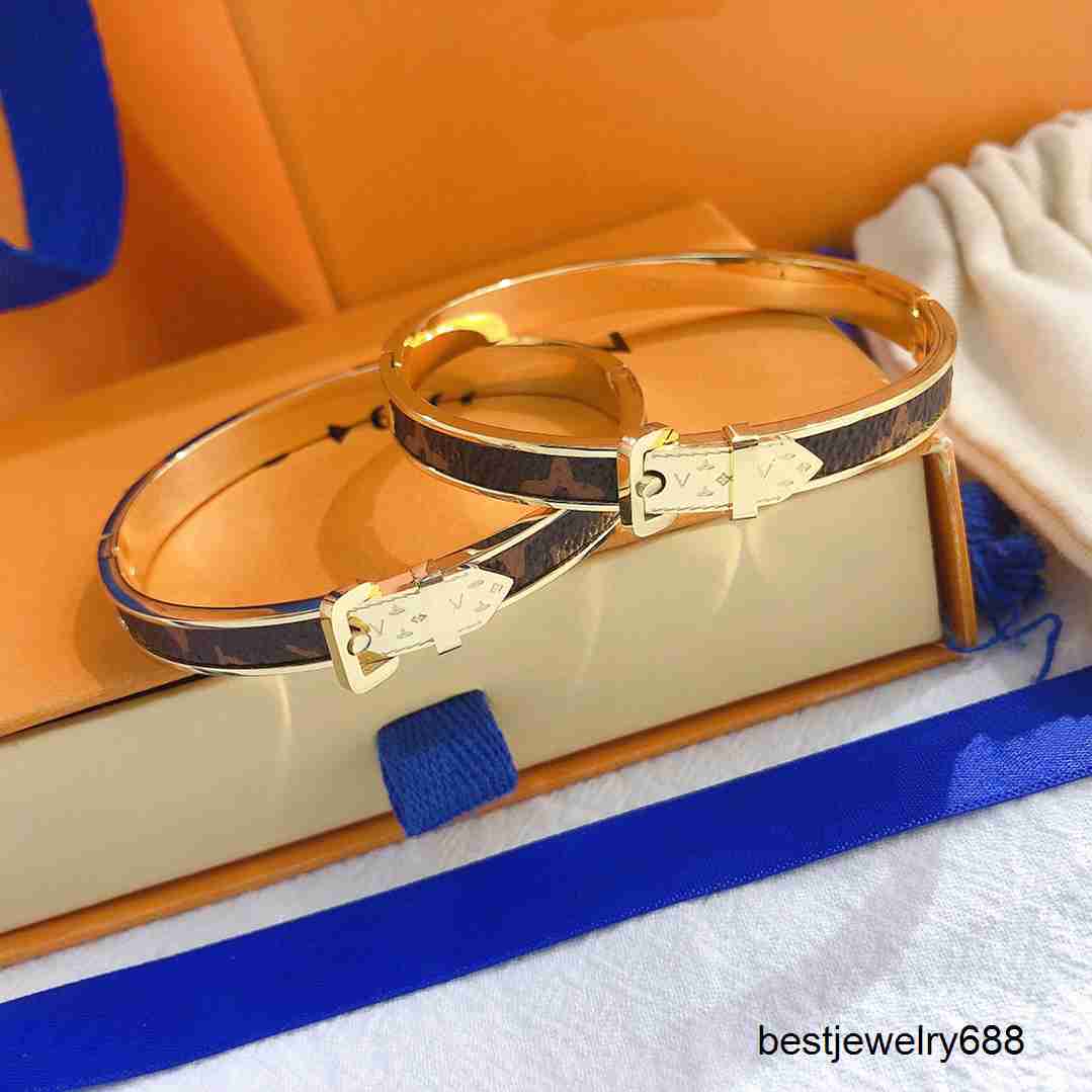 

New Style Bracelets Women Bangle Designer Letter Jewelry Faux Leather 18K Gold Plated Stainless steel Womens Wristband Wedding Gifts Accessories S022