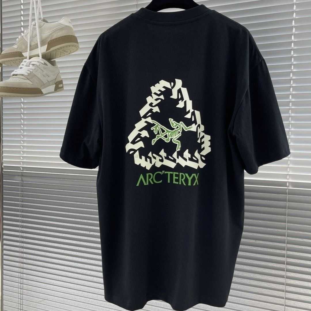 

Designer Fashion Clothing ARC TERYXES Tees Tshirt Summer New Shiniaojia Short Sleeve Pure Cotton Printed T-shirt for Men Women Casual Simple Loose Couple Half Sleeve, White t-shirt start triangle