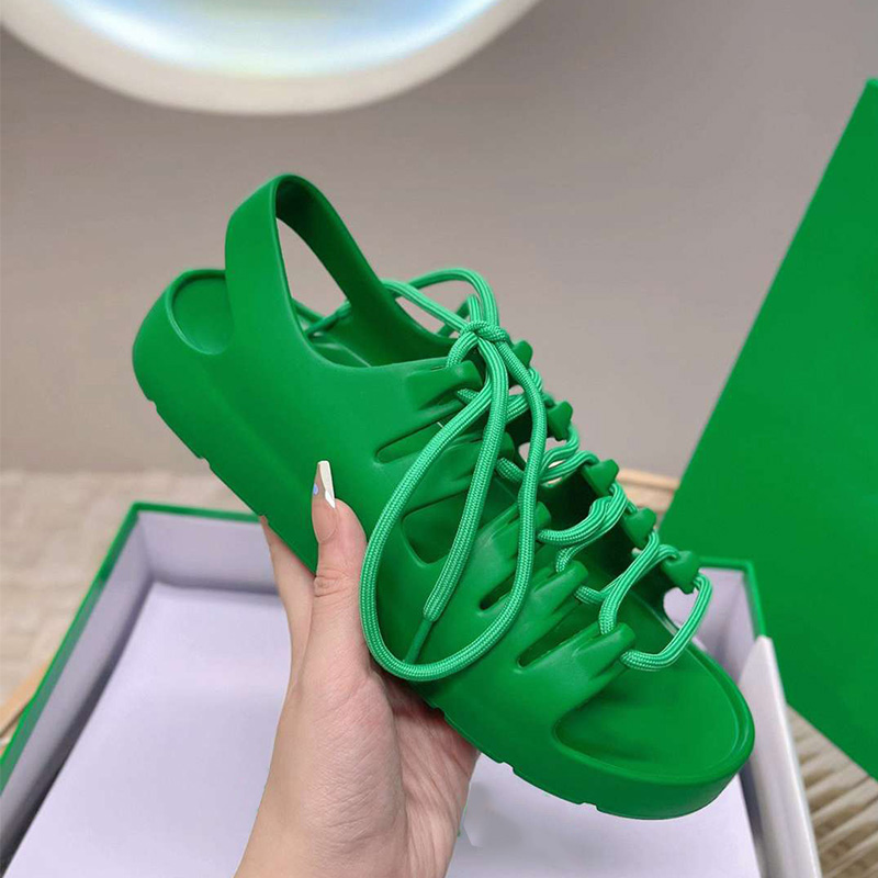 

Designer Woman Bottegas Lace-up Flat Sandals Seagrass Flamingo Grass Rubber sole Shoe Womens Designers Colorful Slippers Fashion Slides