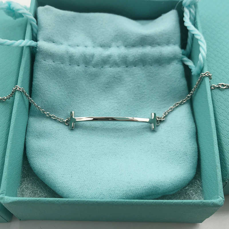 

Classic style T home s925 sterling silver women's smiling face bracelet simple and versatile fashion luxury diamond bracelet smile braceletUGGK