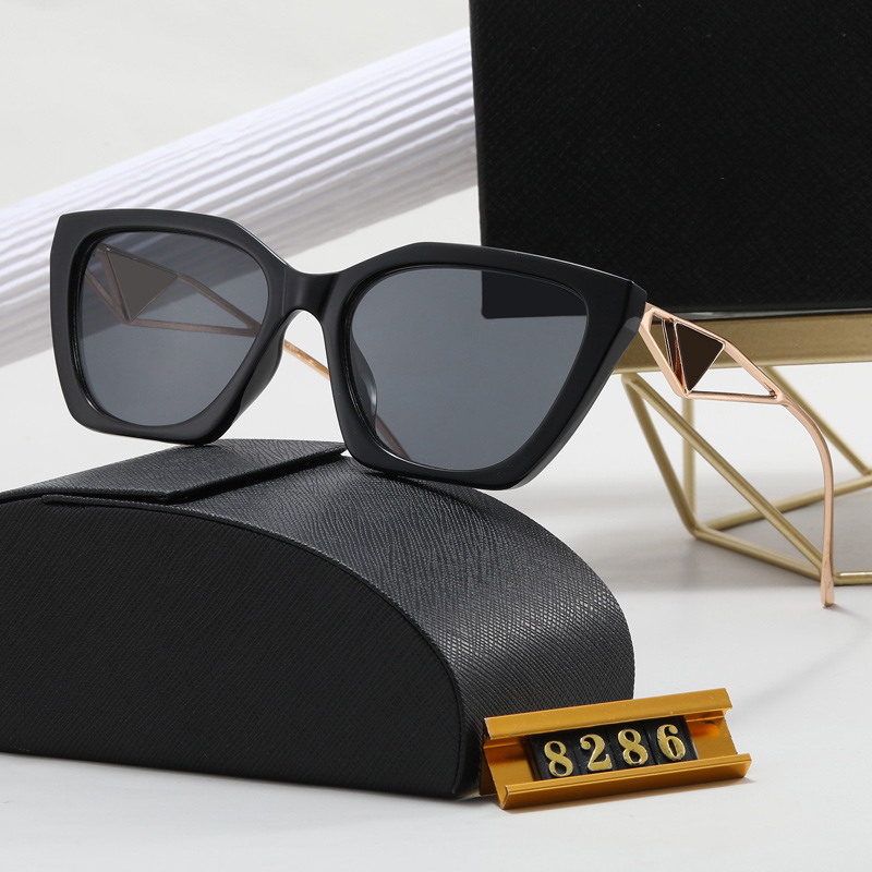 

Designer Womens Sunglasses Original Eyeglasses Outdoor Shades PC Frame Fashion Classic Lady Mirrors for Women and Men Glasses Unisex Triangular Signature