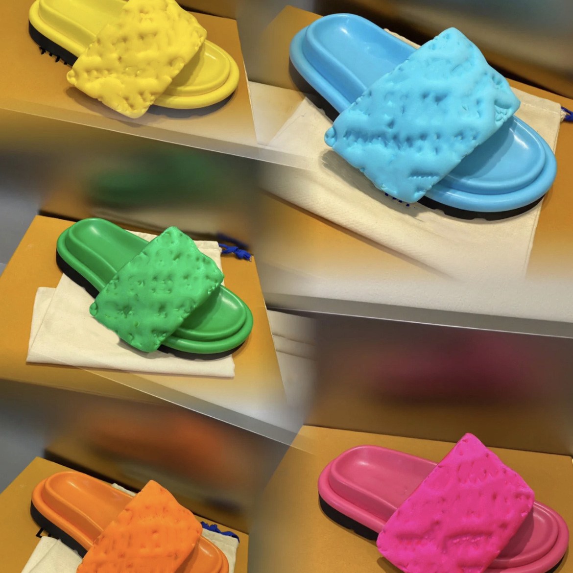 

Fashion Women's Sandals Designer Cloud Pillow Lying Flat at Sunset Comfortable Soft Beach Slippers Fashion Easy to Wear Style Slippers, Brown