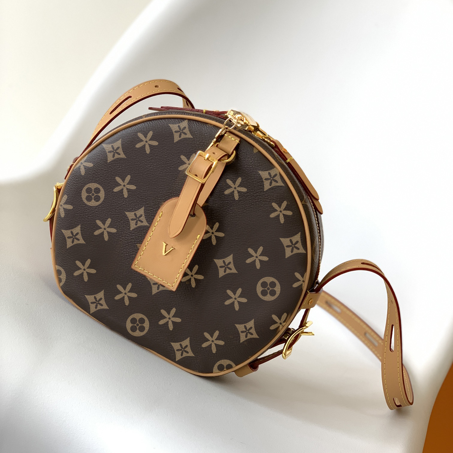 

Casual Womens Mens totes bags designer envelope M45647 PETITE BOITE CHAPEAU BOITE Leather hobos travel pochette make up bags clutch hand bag cross body shoulder bags, Mon0gram