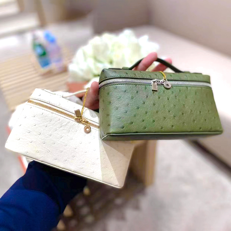 

camera loro piana extra pocket l19 clutch bag Women's Genuine leather pouch Bag designer tote mens cross body bags Luxurys pochette handbags Shoulder toiletry Bags, Ostrich-white