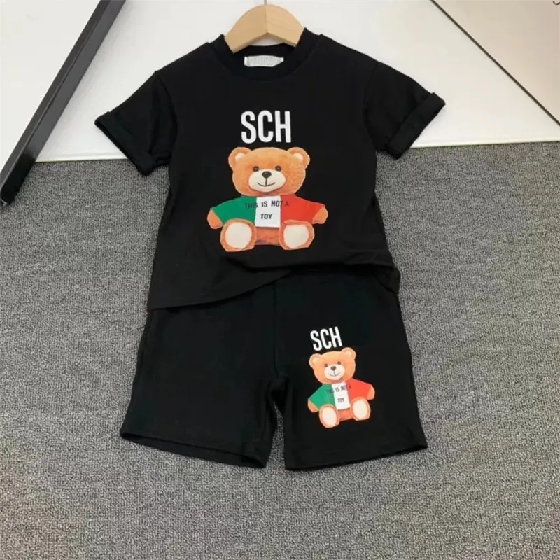 

Kid Clothing Bear Pattern Boys Girls Tracksuit Summer Short Sleeve Top Tees And Shorts Sets Luxury Designer T-shirts Kids Sportsuits 2023 dhgate, Black