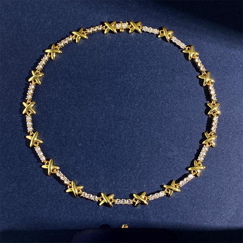 

Necklaces High Quality X Shape AAA Zricon 18K Gold Color Plated Cross Bijoux Short Chain Necklace For Women DJ1938