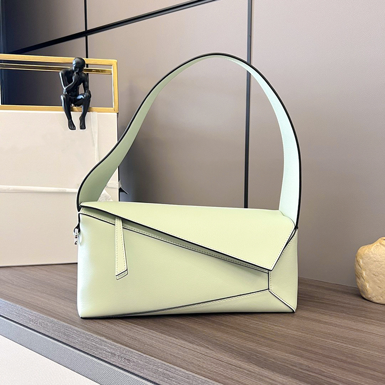 

pochette hobo puzzles baguette bag Luxurys crossbody woman handbag designer tote clutch speedy Bags Mens Plain red purses Genuine Leather Shoulder messenger bags, White