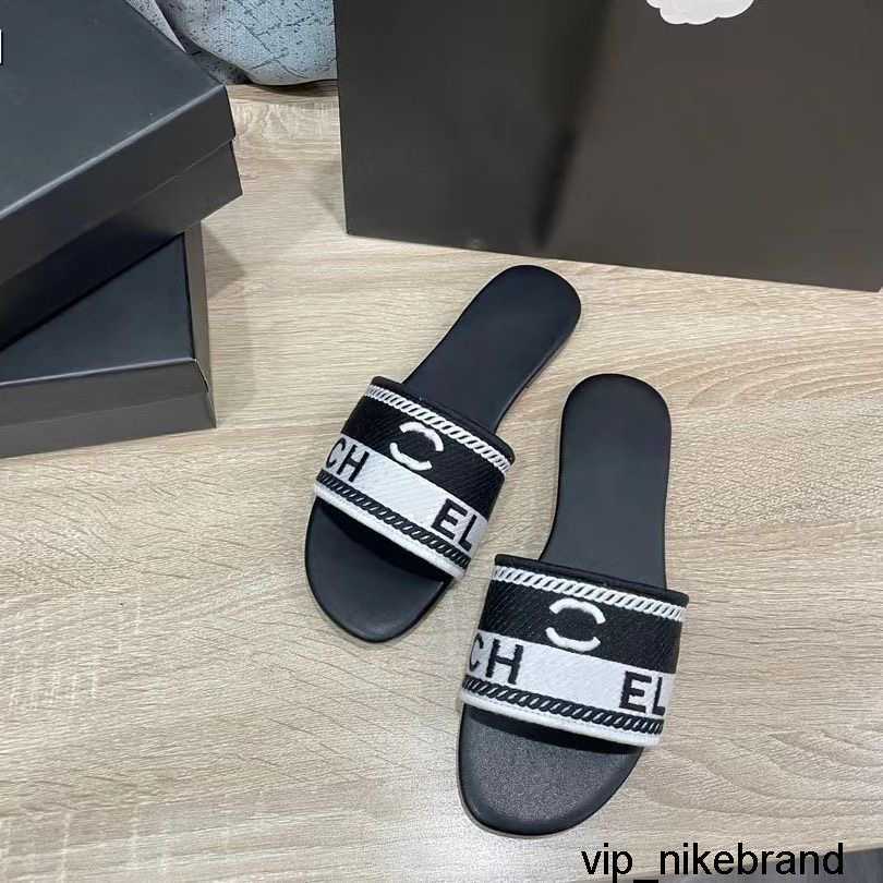 

womens slipper paris Beach slides Flat heel Summer Designer Fashion flops lady embroidery sandals women slide Hotel Bath Ladies channel Sandals EUR SIZE 35-42, Top quality + fast delivery 04