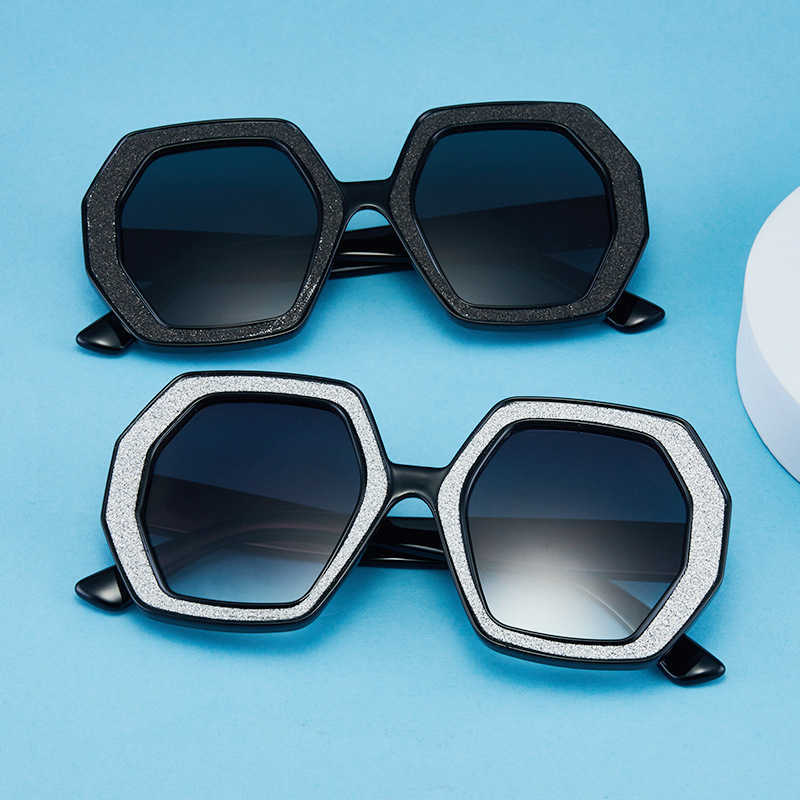 

Sunglasses 2023 large frame simple polygonal diamond versatile personality street photo trend sunglasses women