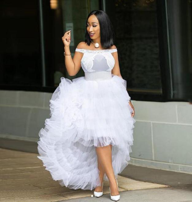 Blanc Haut Bas Deux Pièces Robes De Soirée High Street Mode Personnalisé À Niveaux Tulle Longues Femmes Robe De Bal Plus La Taille Femme Maxi Tul