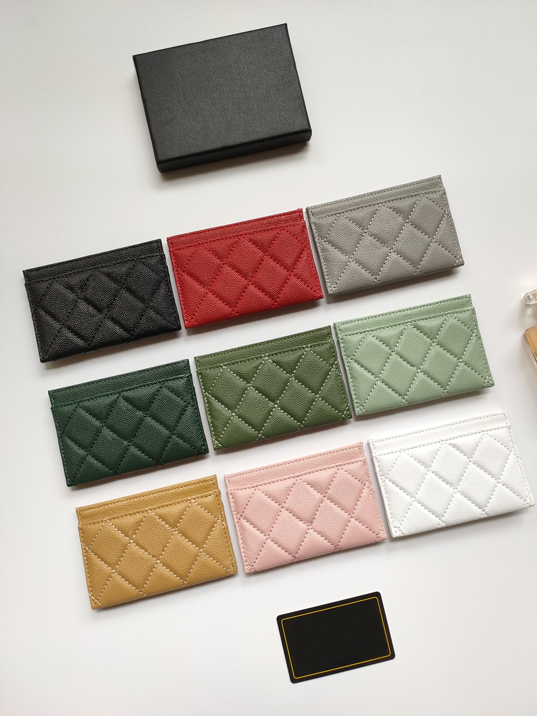 

Luxury c fashion designer women card holders classic pattern caviar lambskin wholesale big relief hardwaresmall mini wallet pure color Pebble leather with box, Red-big relief gold hardware
