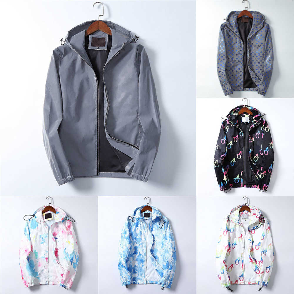 

2021 Designer Outerwear Running Hip Hop Street Men Jackets Coats With Zipper Classical Casual Letter Print Long Sleeve Windbreaker M-3XL Size WF9Z