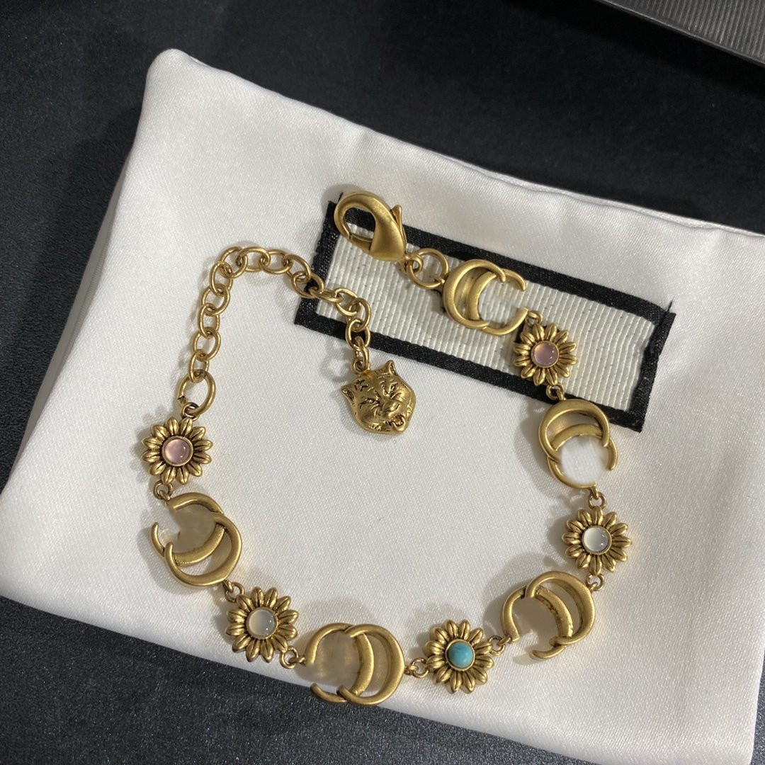 

Fashion Style Bracelets Women Bangle Wristband Cuff Chain Designer Letter Jewelry 18K Gold Plated Stainless steel Wedding Lovers Gift Bracelet-28