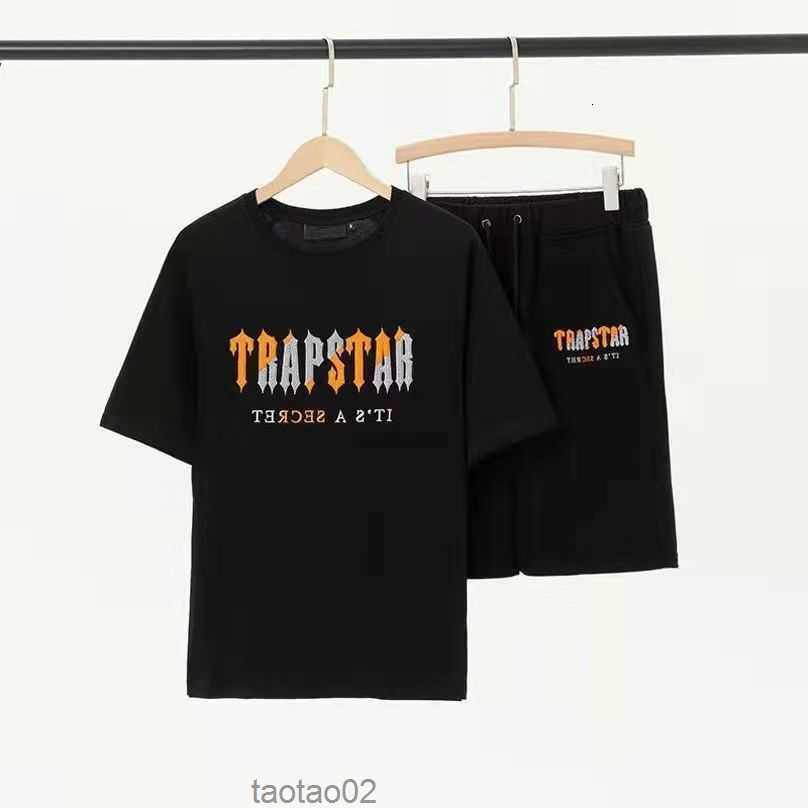 

22ss New Trapstar London t Shirt Men and Women Top Embroidered Chenille Decoded Chord Suit - Revolution Luxury Trapstars Tee Trapstar. 126fgc, 11