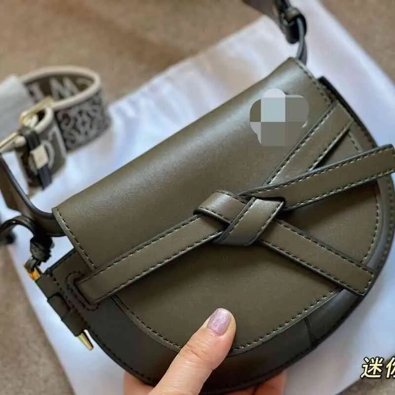 

2023 Includes Color Matching Saddle Napa Leather Size Single Shoulder Messenger Women's Net Red Evening Bags Bags Crossbody Loewees Handbags Bag Women, Sand