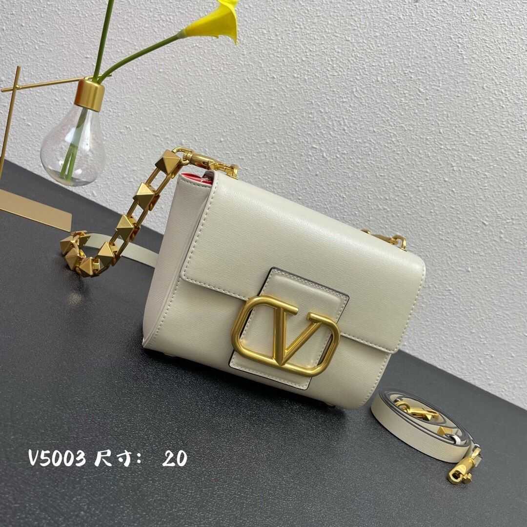 

Small Bags Women Valentino Designer Bag Crossbody Rivet Luxurys Beach Handbags Elegant Handbag 8Y72, Black nail