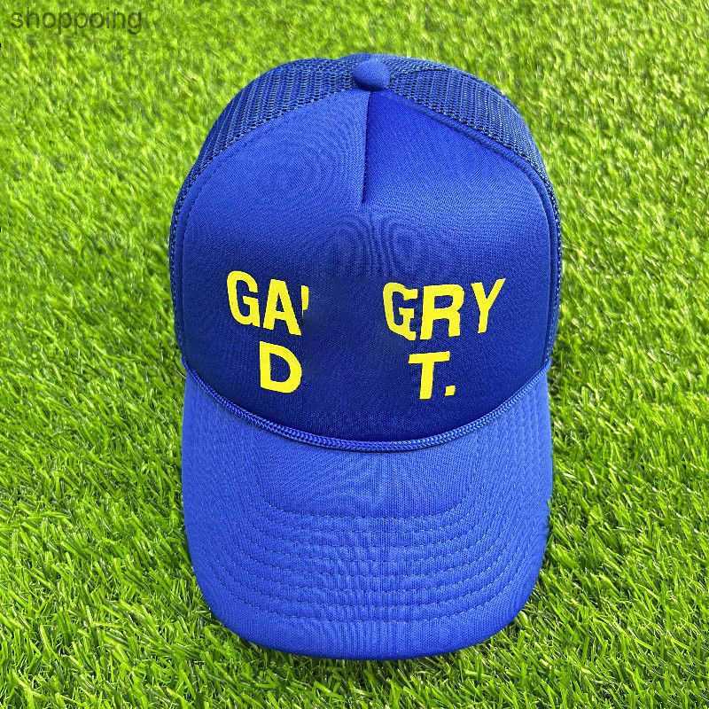 

Designer Galleryes Caps Ball Capsamerican Dept Letter Lanvins Hat Sport Graffiti Mesh Truck High Profile Trendy Baseball Cap, Red graffiti