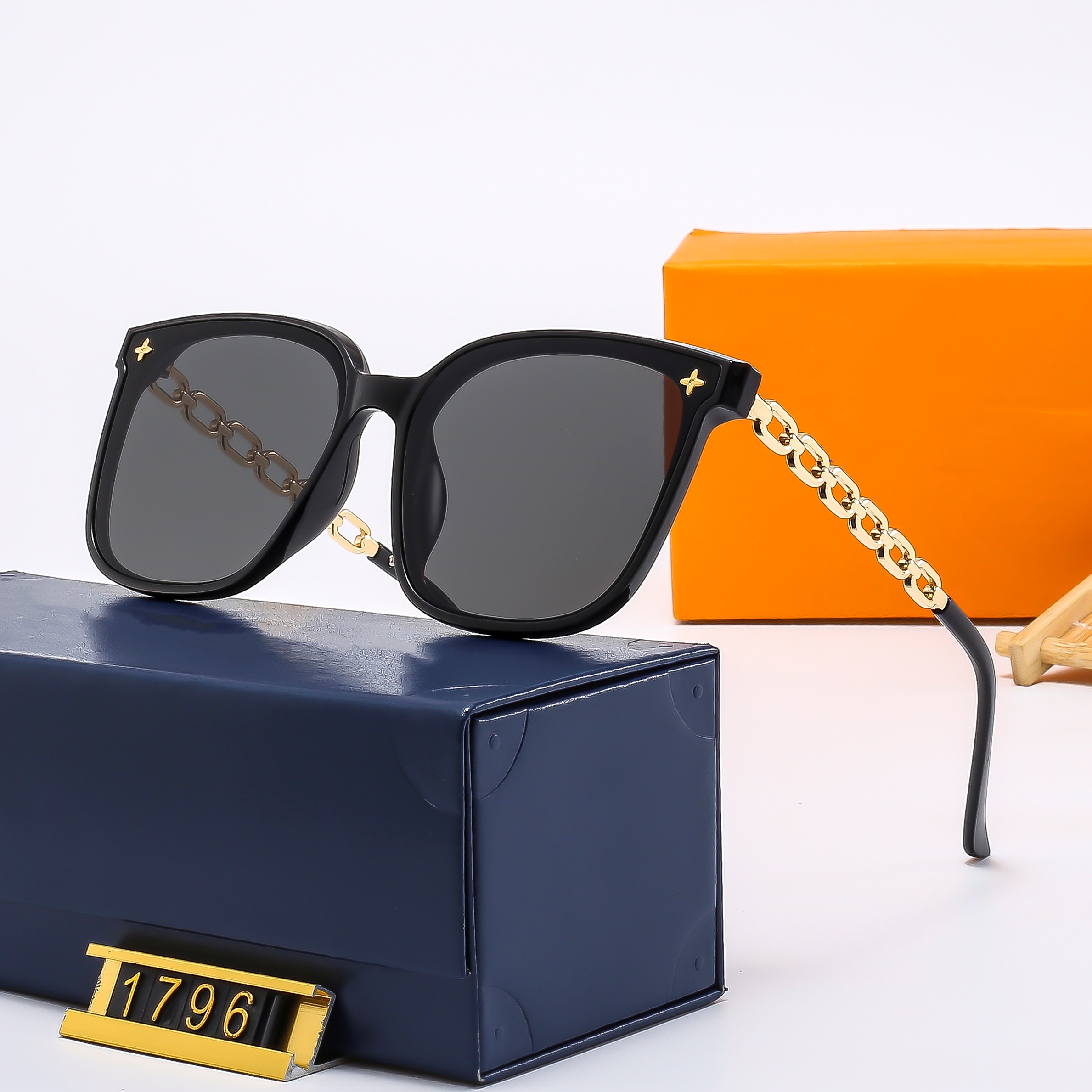 

Retro Outdoor Sunglasses for Men and Women - Fashionable PC Frame Mirrored Lenses 5 Colors with Box - L1796V