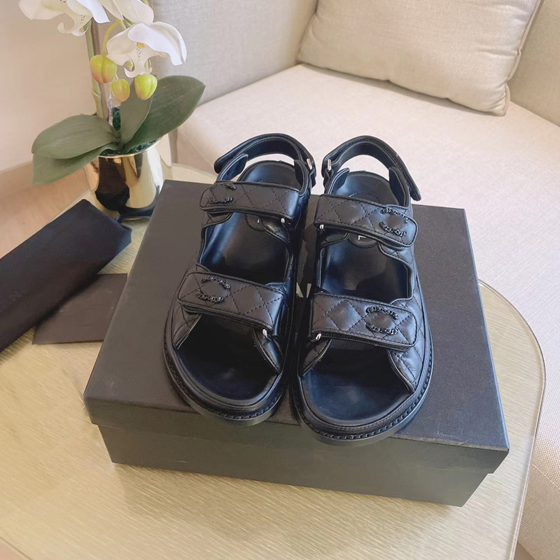 

Designer Ladies Thick Sole Sandals with Velcro Flat Outerwear Roman Shoes Casual Versatile Fashion Women's Shoes with Box