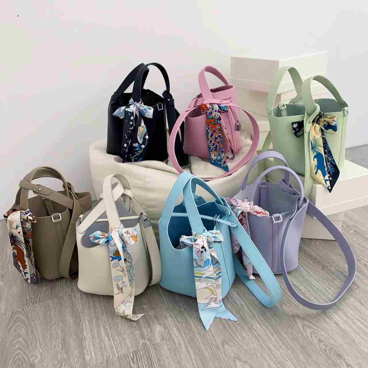 

Designer Handbag Picotin Lock Cargo H Home h Family's Same Style Vegetable Basket Women's New Handheld Basket Fashion One Shoulder Bucket Bag, Wathet