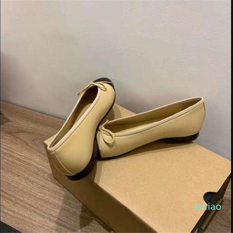 2023 Designer Horseshoe Chaussures habillées plates Dames Semelles souples Femmes Four Seasons Bottines pour femmes Dimensions de la boîte 35-41