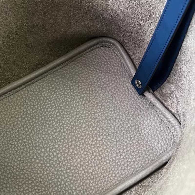 

Designer Handbag Picotin Lock Cargo 2023 New Top Layer Cowhide Togo Leather Vegetable Basket Women's Water Bucket Bag Leather Handbag, Pearl grey