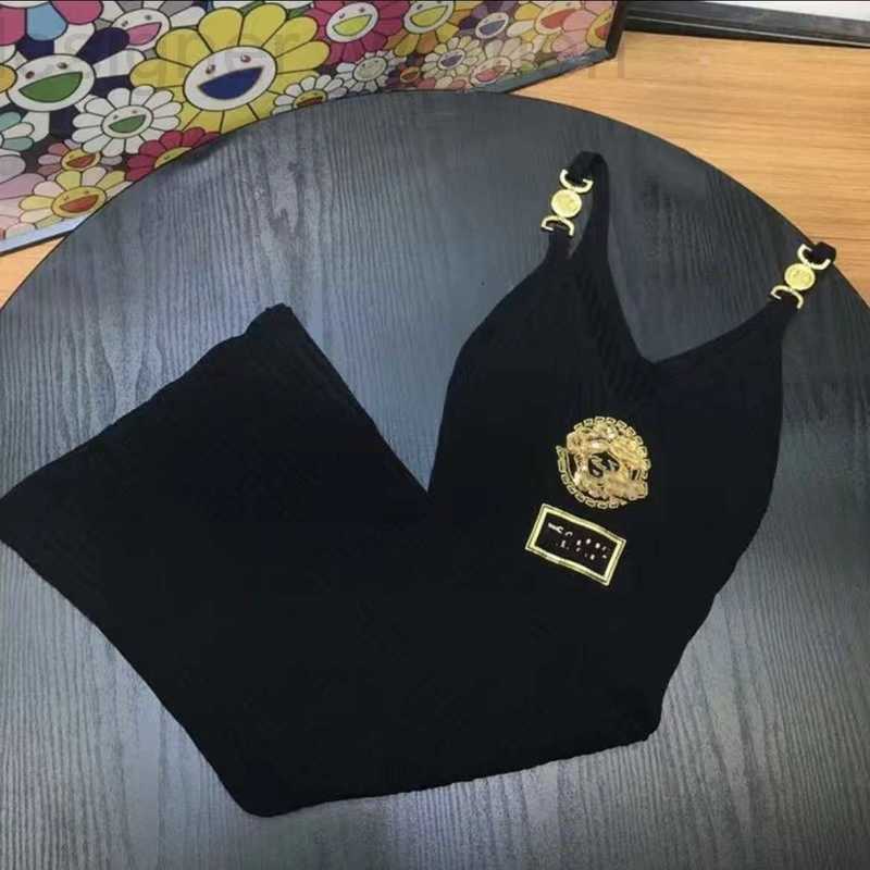 

Plus size Dresses Designer Luxury sexy V-neck metal buckle suspender knitted bag buttock dress female slim summer new sleeveless medusa dresses SMLXL NZKC, Black