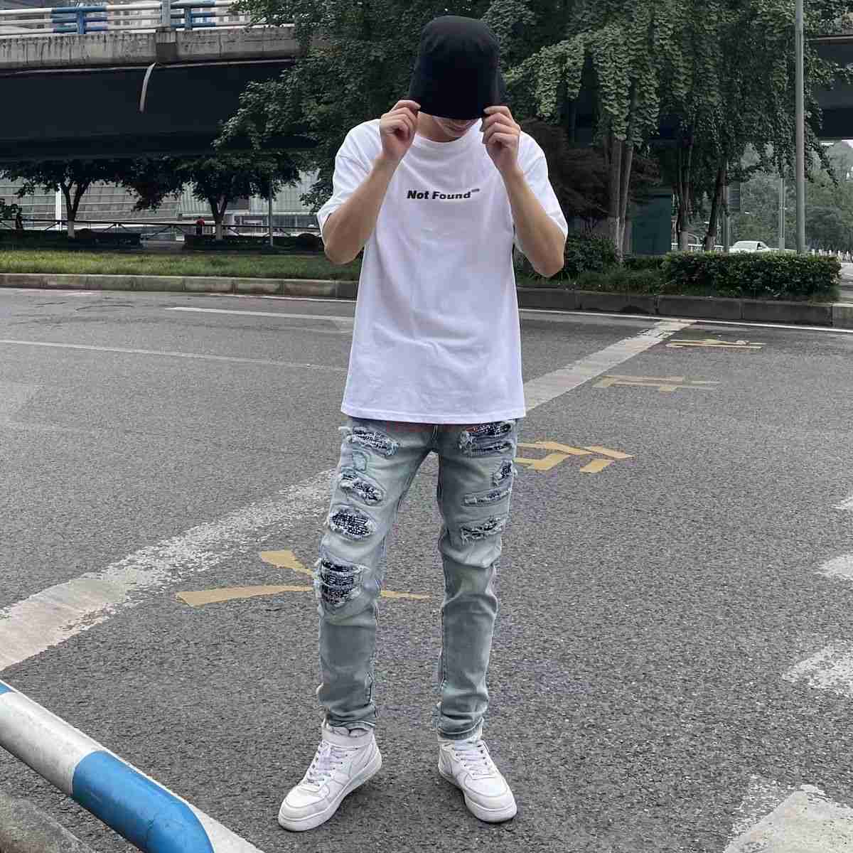 

Designer Clothing Amires Jeans Denim Pants Amies High Street 6677 Fashion Brand Mens Light Blue Hole Patch Jeans Youth Slim Pants Beggar Pants Mens Wear Distressed Ri
