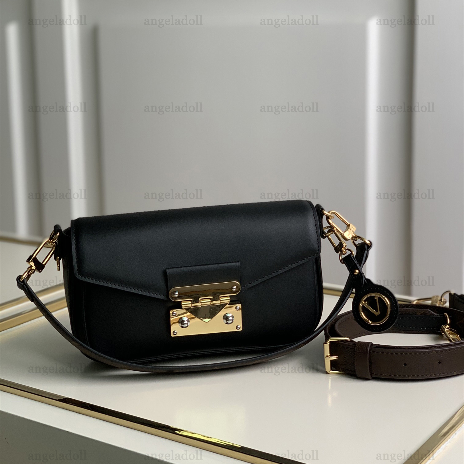 

10A Mirror Quality Designers Small Swing Bags 24cm Womens Real Leather Handbag Pochette Black Purse Luxury Handle Clutch Crossbody Shoulder Strap Box Bag, Carton