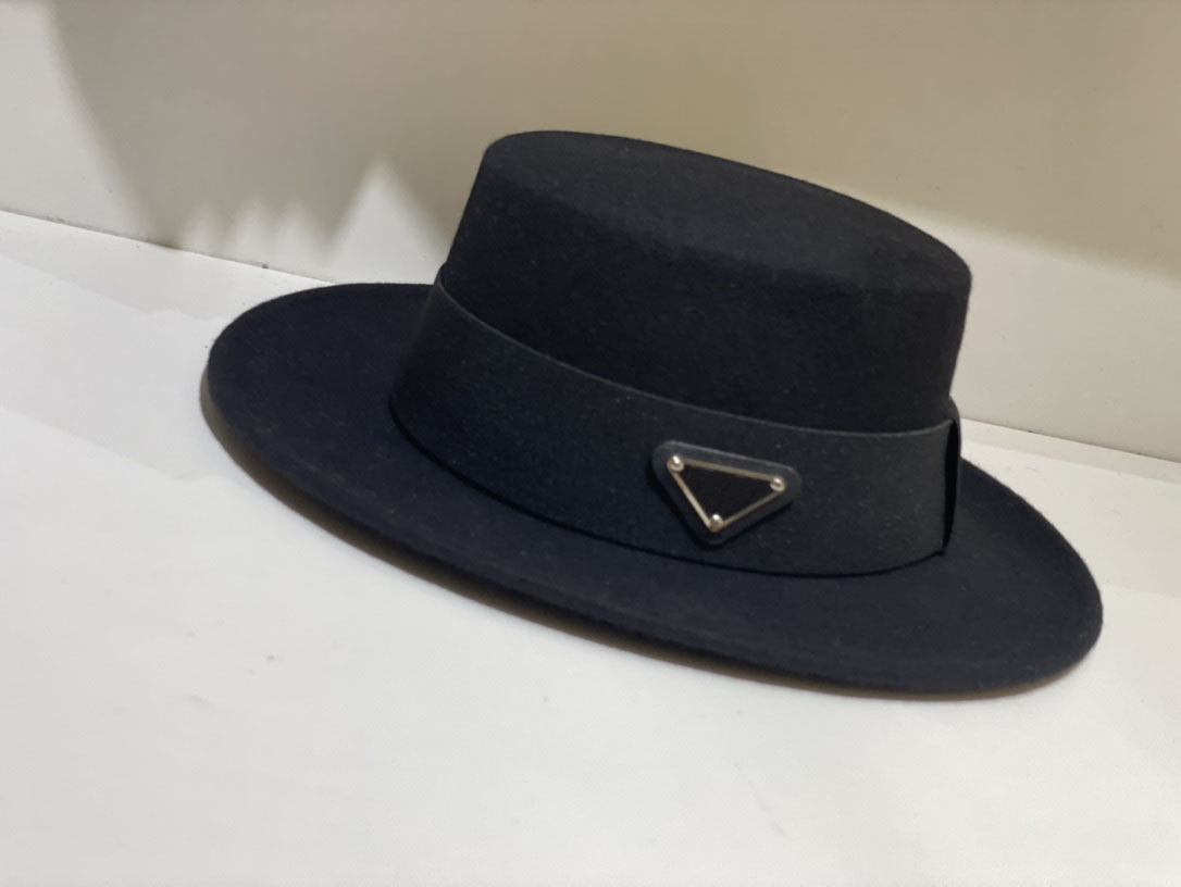 Chapeaux d'été à large bord pour femmes Chapeau de paille Paris Designer Beach Caps Mode Hommes Femme Sun Cap Casquette 4 couleurs de haute quali
