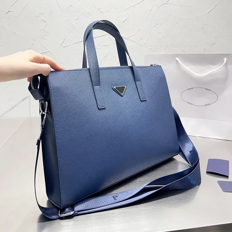 

luxurys designers laptop bags men briefcases business trip office leather handbag messenger high capacity shoulder handbags versatile letters geometric good, Black