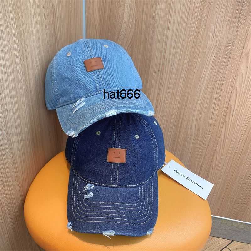 

23s Smiling Face Embroidery Sports Casual baseball cap for Men and Women Summer Travel Sun Visor Caps, Deep jean