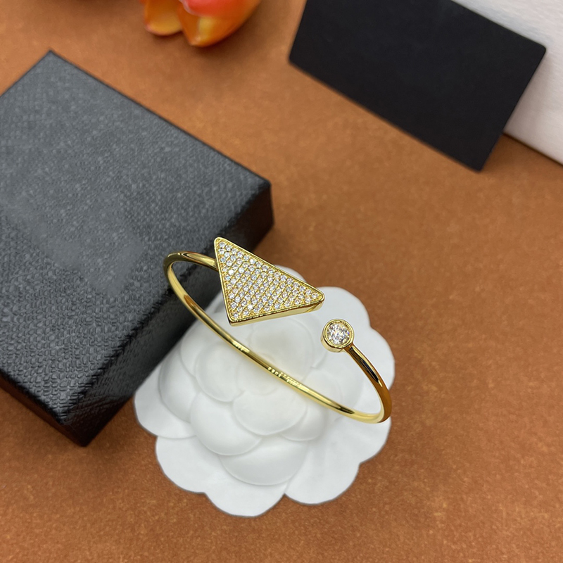 

Luxury designer bracelet with diamonds classic triangle logo opening adjustable high quality bracelet exquisite gift jewelry