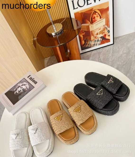 

2023 High Edition British P Family New Handwoven Women's Shoes Thick Sole Breathable Open Toe Beach Outwear Slippers, Black2