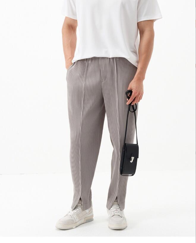 

High quality men's casual Issey pleated loose split men's straight tube drop feeling pants, Japan Harajuku men's folding pants, Gray