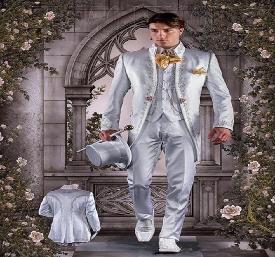 

New Popular Mandarin Lapel Embroidery Groomsmen One Button Groom Tuxedos Men Suits WeddingProm Man Blazer JacketPantsVes2982690, Ivory